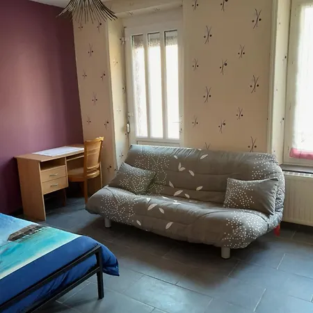 Les Campanules Homestay szállás Monthermé